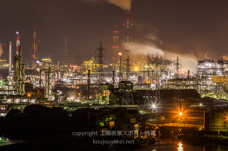 倉敷市水島　安楽院前の工場夜景