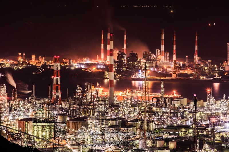 倉敷市水島　鷲羽山スカイラインからの工場夜景（望遠レンズで）