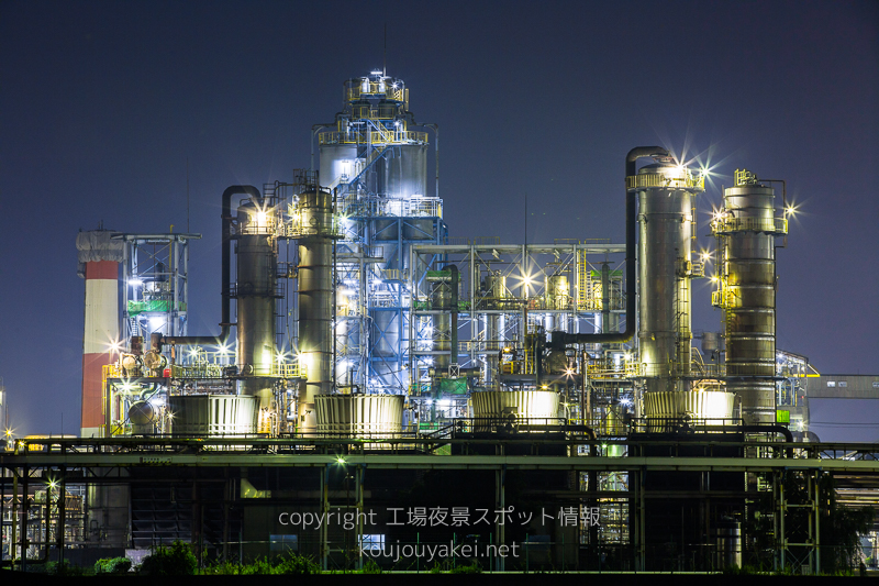 姫路市　吉美埠頭から見るダイセル化学の工場夜景