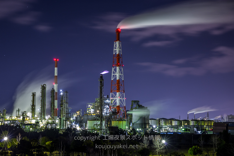 姫路市　網干なぎさ公園の工場夜景（見晴台からの眺め）