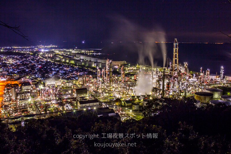 有田市（東燃ゼネラル石油）北側山頂の工場夜景スポット