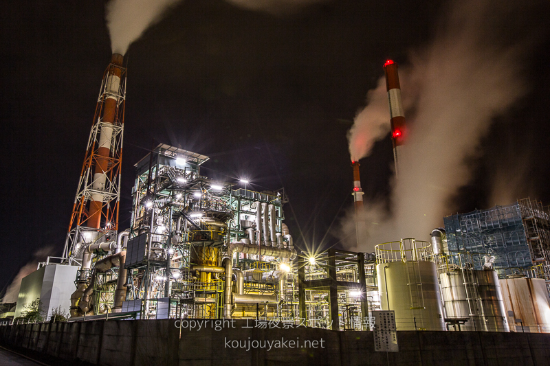 大竹市　 三菱レイヨン前の工場夜景（全景）