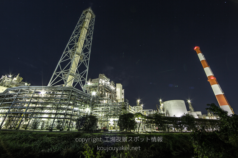 富士市　入道樋門公園の工場夜景1