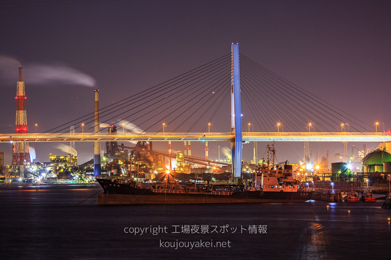 名古屋港　 潮見橋の工場夜景（望遠レンズ）